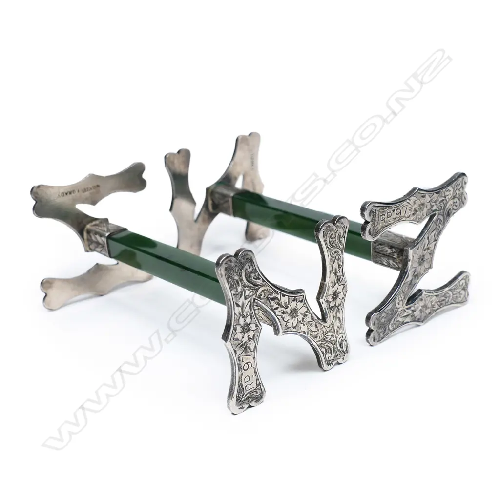 Frank Grady (Wellington) pounamu and silver 'NZ' knife rests, Image 1++